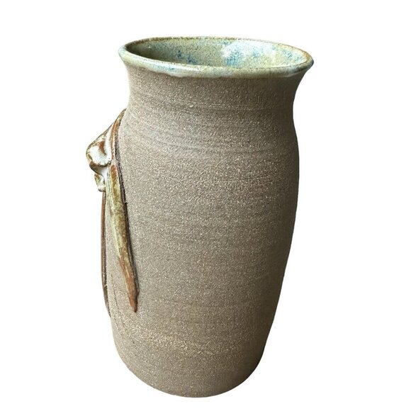 VTG Vase 4.75" Stoneware Pottery Seed Pod Leaves Motif Multicolor Texture Signed - Picture 3 of 11